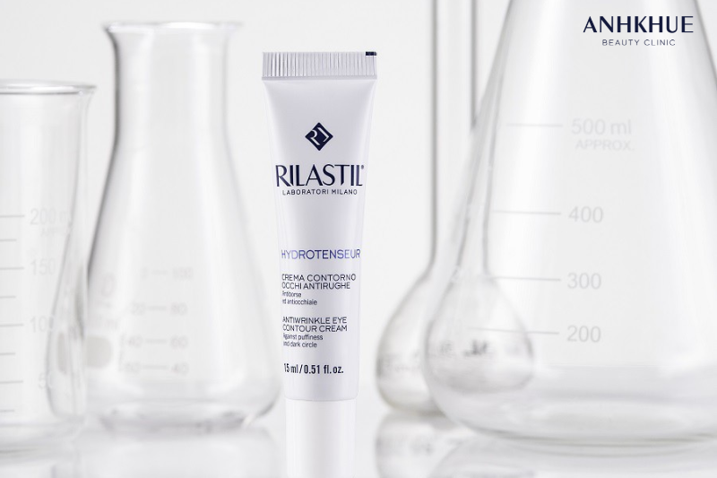 Rilastil Hydrotenseur Eye Contour Cream có tác dụng dưỡng ẩm sâu, xóa quầng thâm, chuyên ngăn ngừa các dấu hiệu lão hóa như nếp nhăn, bọng mắt. Phù hợp cho độ tuổi từ 40 - 50 tuổi