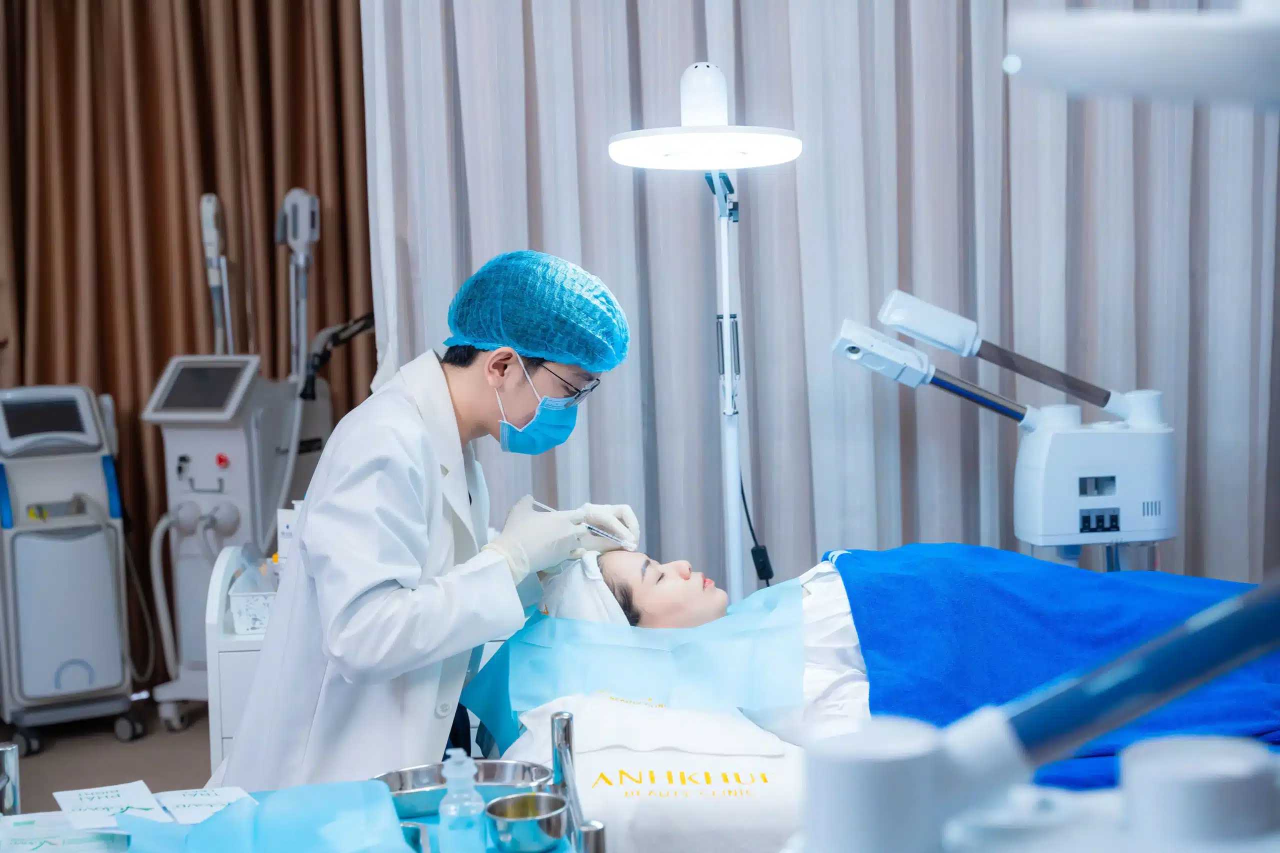 Tranacix ứng dụng trong liệu trình trị tăng sắc tố bao gồm nám tàn nhang, thâm sạm, trứng cá đỏ, tăng sắc tố sau viêm, hồng ban sau mụn...