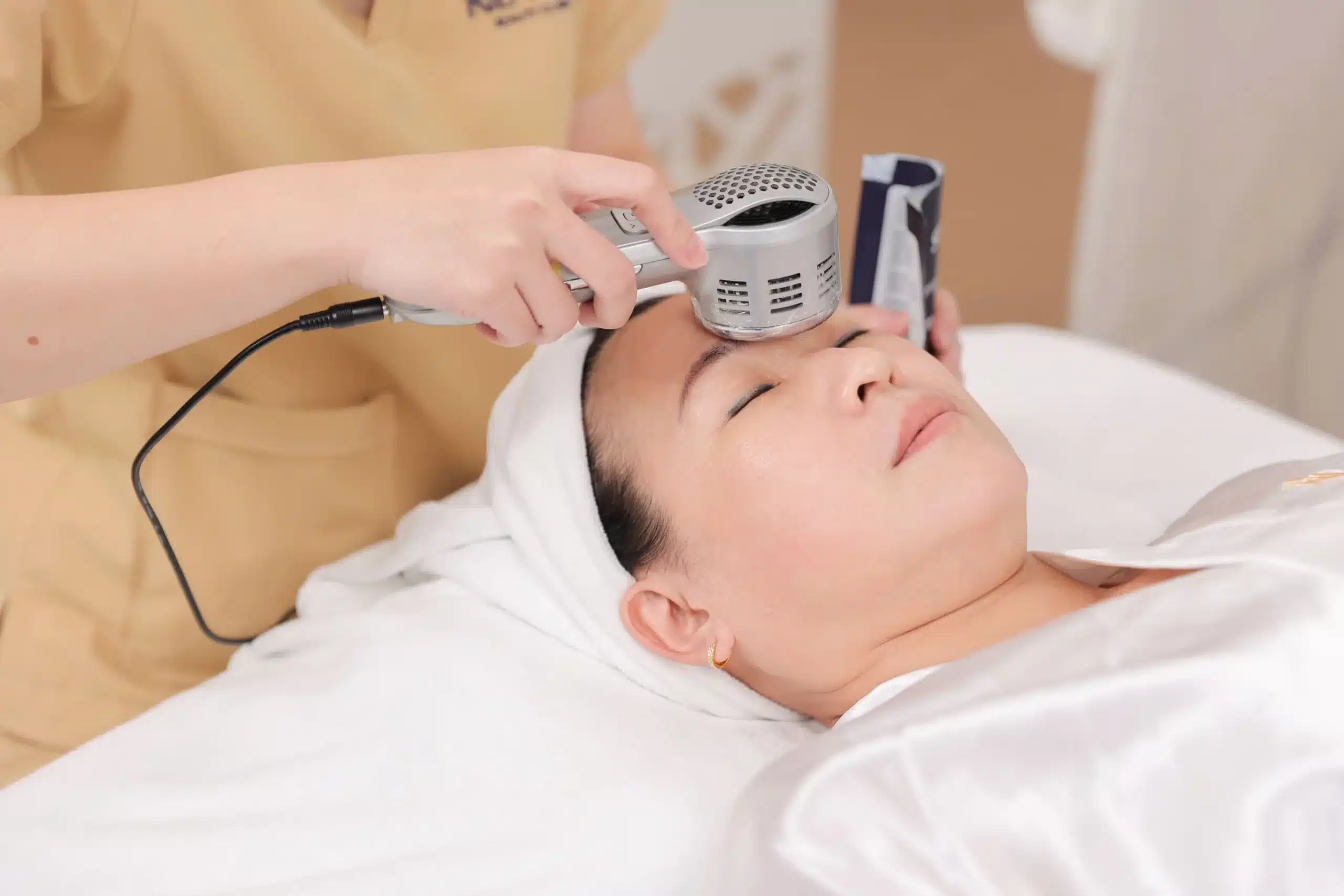 Điện di phục hồi giảm thâm đỏ giúp da sáng khỏe, đều màu